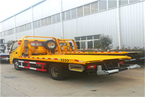 滦平附近拖车救援搭电